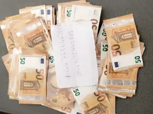 WHERE CAN I BUY COUNTERFEIT MONEY,DRIVERS LICENSES,ID CARDS,